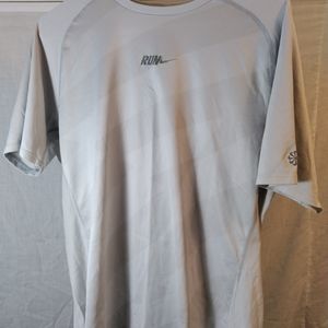 Men's Nike Dri-Fit Short Sleeve Athletic Wear Shirt